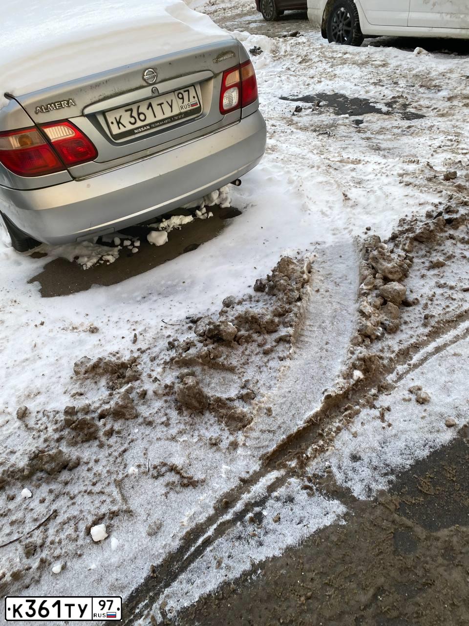 Фото автомобиля NISSAN ALMERA, 2004 — госномер К361ТУ97. Цвет: СЕРЫЙ МЕТАЛЛИК