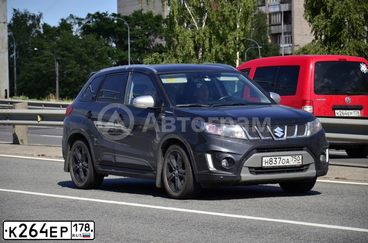 Фото автомобиля VOLKSWAGEN CADDY, 2006 — госномер Е567АЕ147. Цвет: Красный