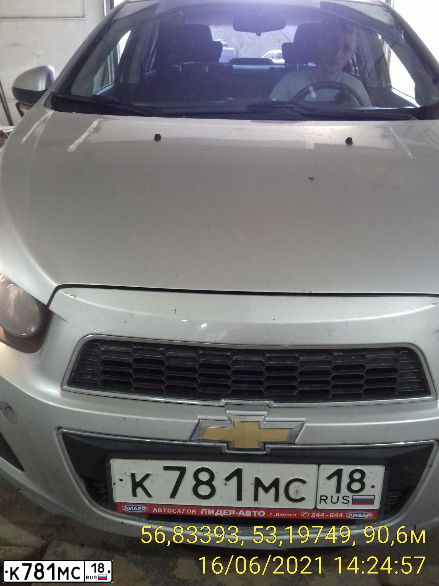 Фото автомобиля CHEVROLET AVEO, 2013 — госномер Т172КК196