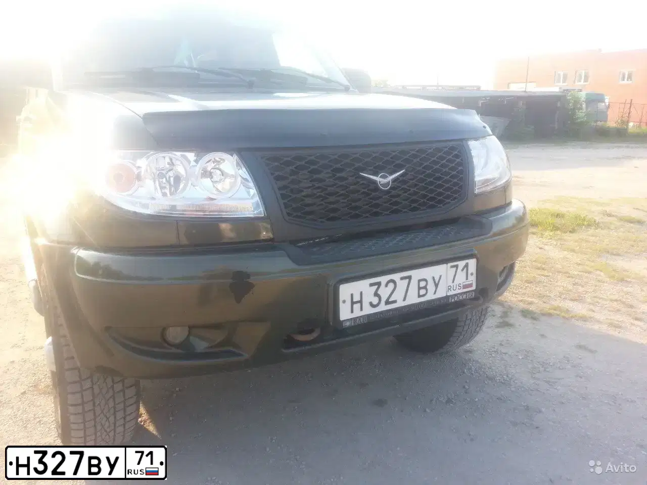 Фото автомобиля UAZ 3163 PATRIOT, 2013 — госномер Н327ВУ71. Цвет: ЗОЛОТ ЛИСТ МЕТАЛЛИК