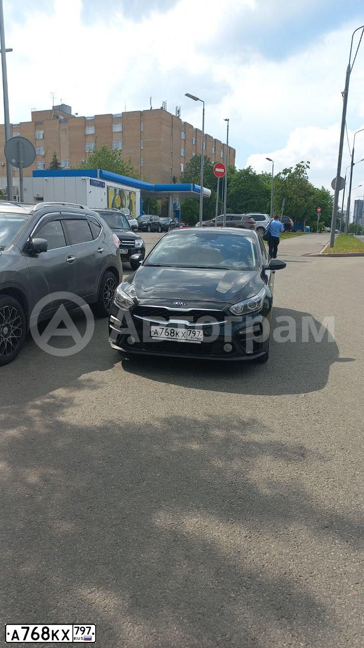 Фото автомобиля KIA CERATO, 2019 — госномер А768КХ797. Цвет: ЧЕРНЫЙ