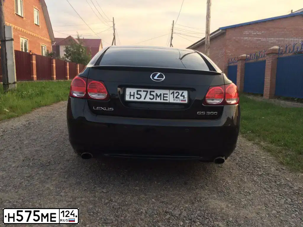 Фото автомобиля LEXUS GS, 2006 — госномер Н575МЕ124. Цвет: ЧЕРНЫЙ
