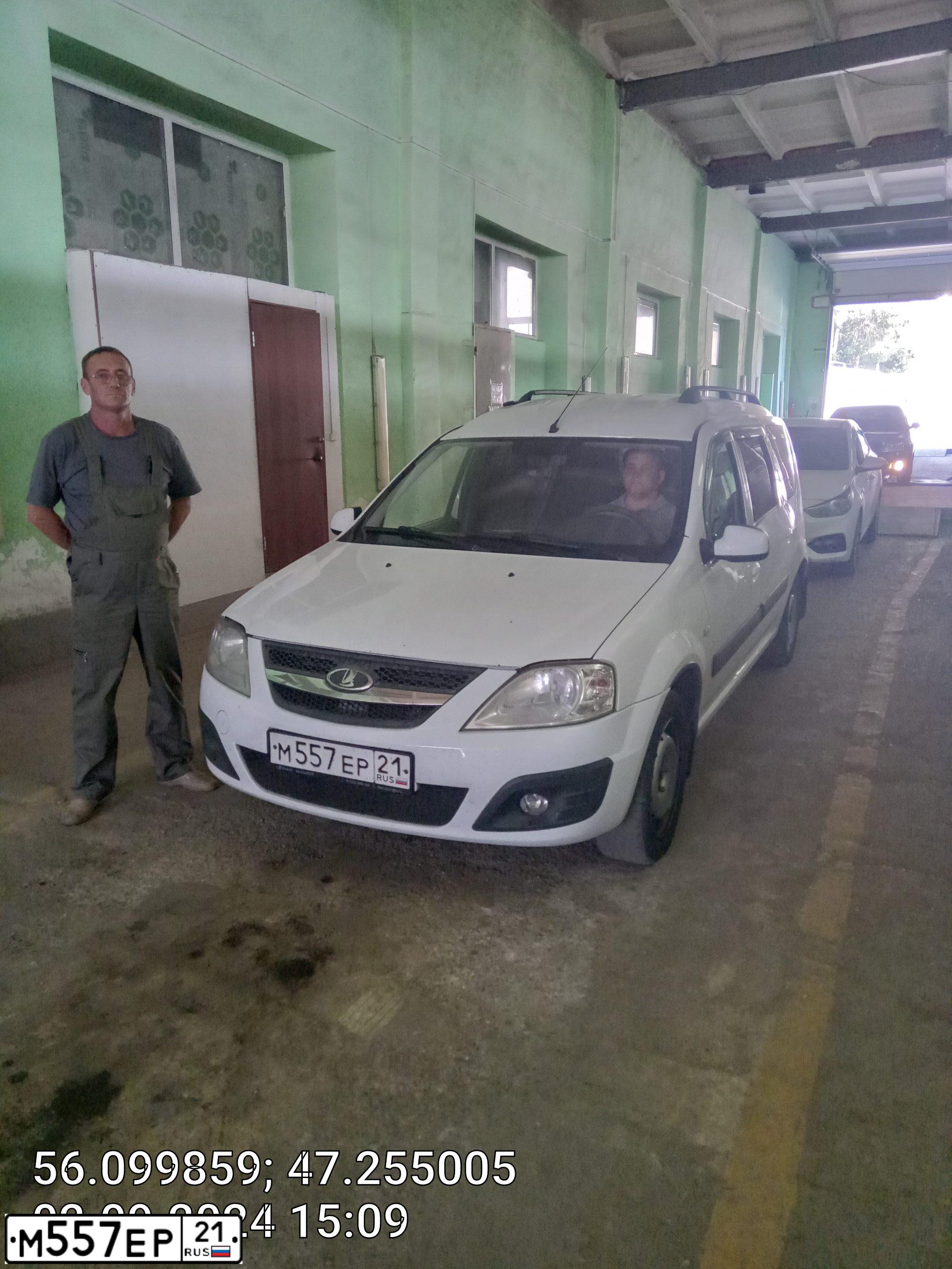 Фото автомобиля LADA LARGUS, 2019 — госномер М145ХЕ21