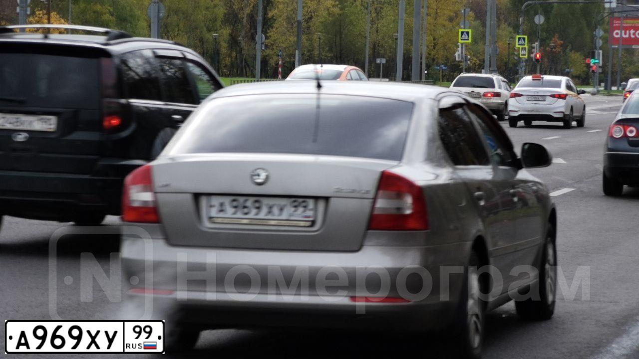 Фото автомобиля LADA 2111, 2002 — госномер Р597КН197. Цвет: СЕРЫЙ