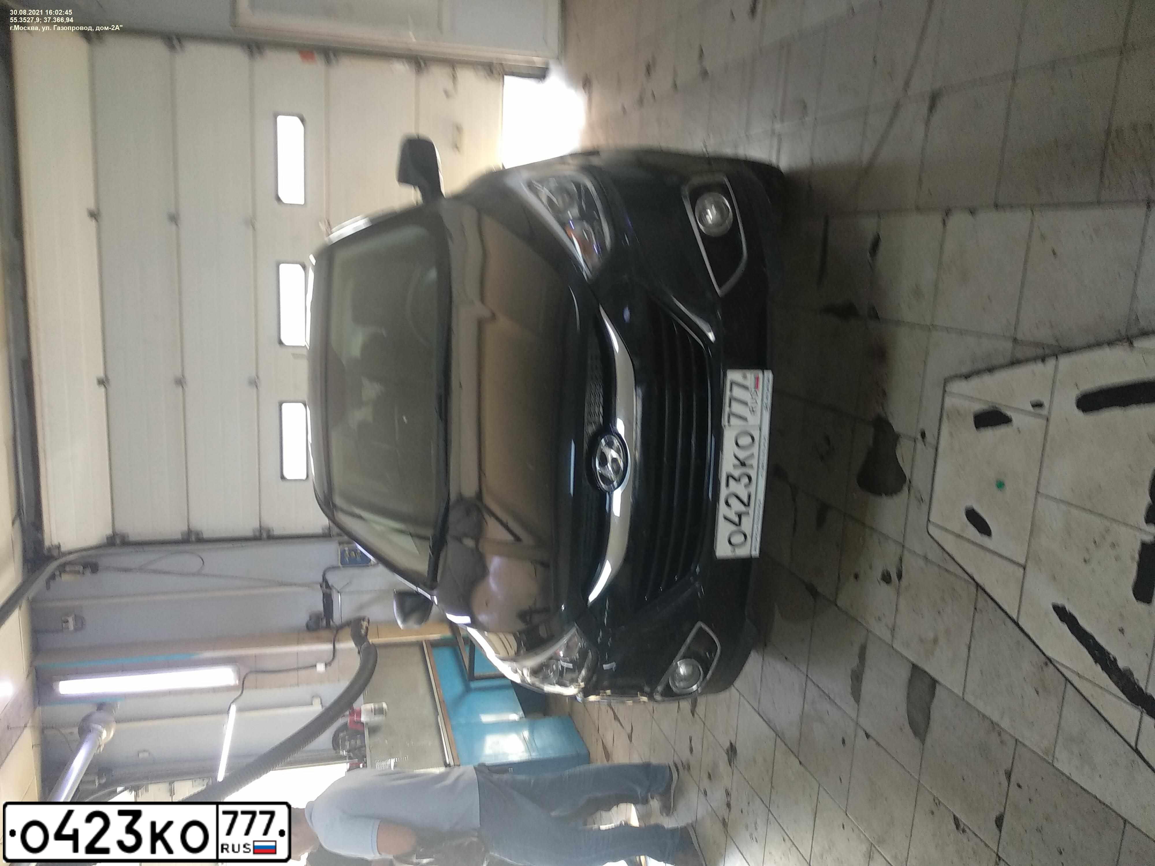 Фото автомобиля HYUNDAI IX35, 2014 — госномер О423КО777. Цвет: ЧЕРНЫЙ
