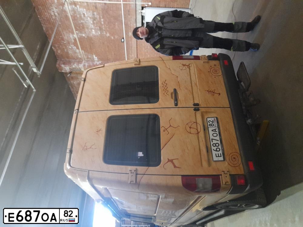 Фото автомобиля MERCEDES SPRINTER, 2005 — госномер С555АК55. Цвет: ЖЕЛТЫЙ