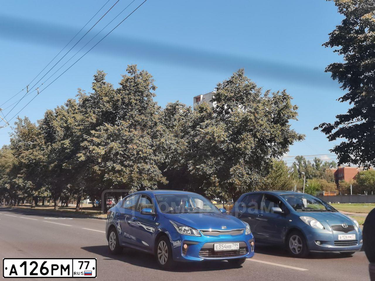 Фото автомобиля LADA 2106, 1996 — госномер А126РМ77. Цвет: БЕЛЫЙ