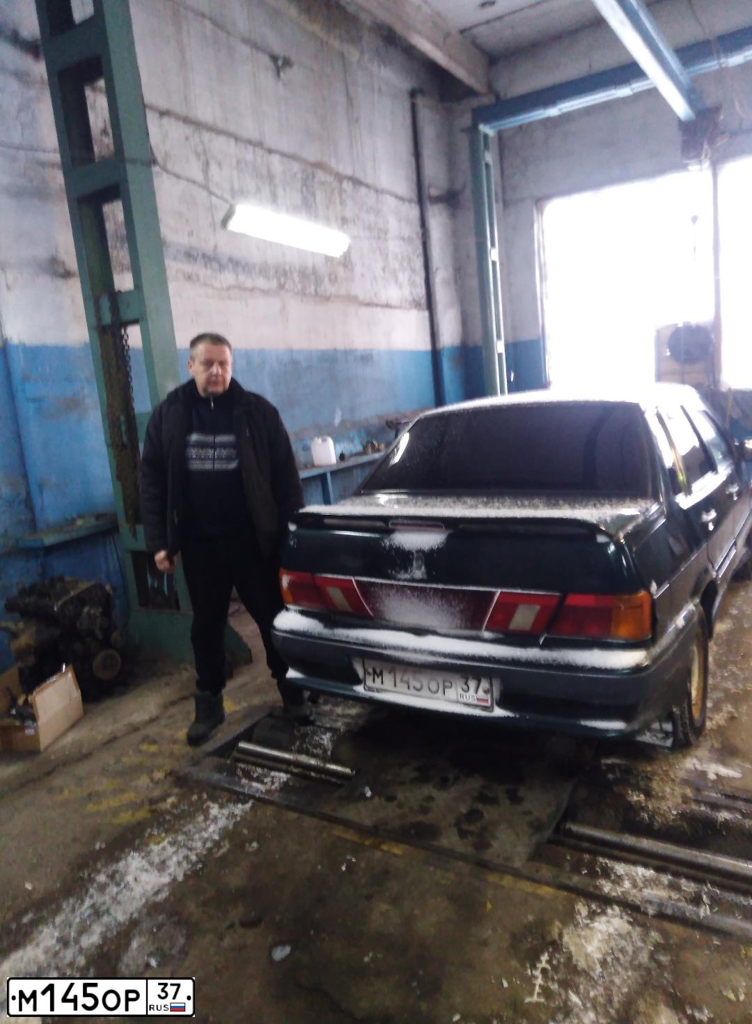 Фото автомобиля LADA 2115 SAMARA, 2001 — госномер К989СУ50. Цвет: ТЕМНО-ЗЕЛЕНЫЙ