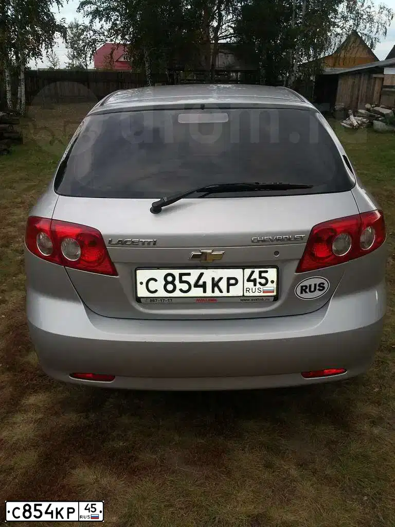 Фото автомобиля CHEVROLET LACETTI, 2004 — госномер С854КР45. Цвет: СЕРЕБРИСТЫЙ