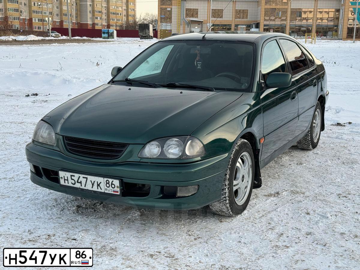 Фото автомобиля TOYOTA AVENSIS, 2000 — госномер А477СМ155. Цвет: ЗЕЛЕНЫЙ