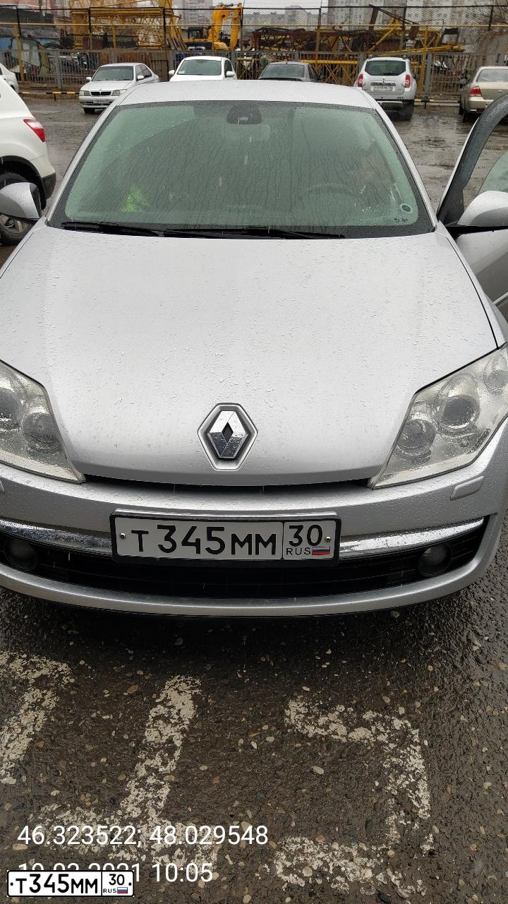 Фото автомобиля RENAULT LAGUNA, 2008 — госномер А408ЕВ34. Цвет: Светло-Серо-Голубой
