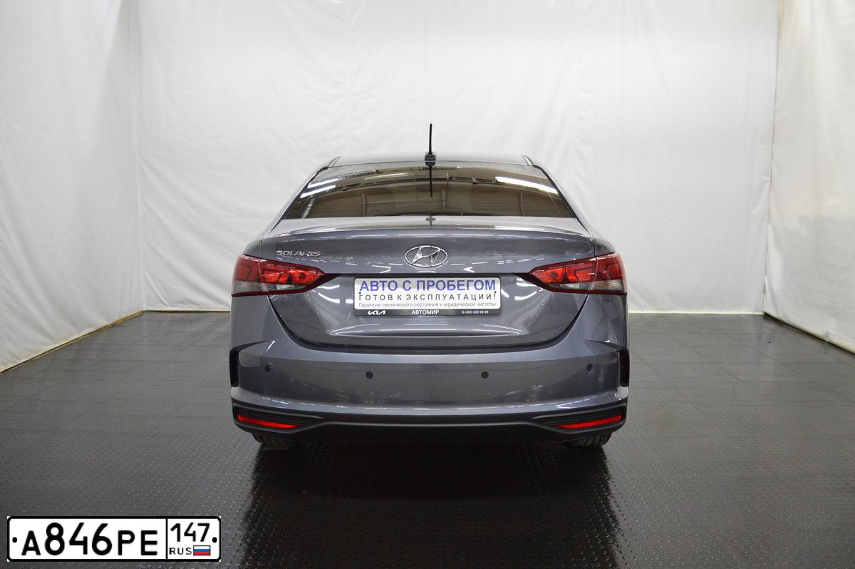 Фото автомобиля HYUNDAI SOLARIS, 2021 — госномер Р343ХЕ11. Цвет: СЕРЫЙ