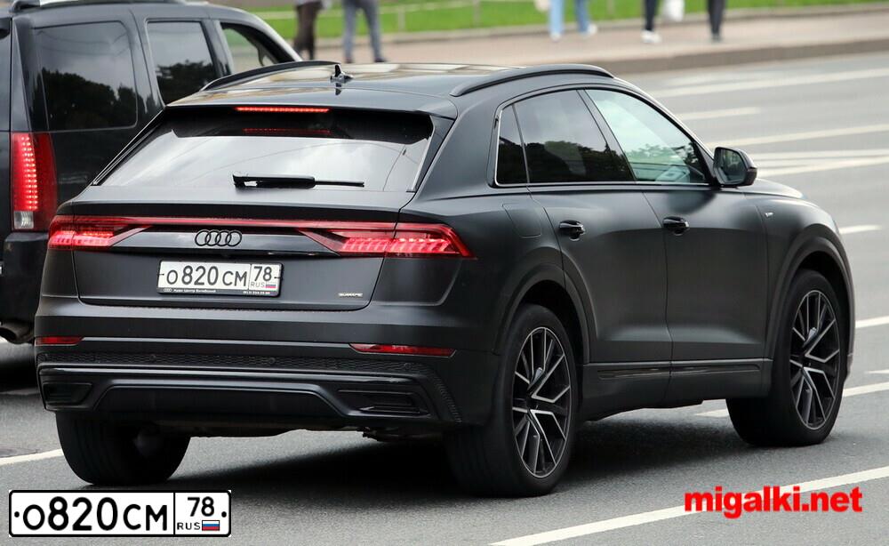 Фото автомобиля VOLVO XC90, 2005 — госномер О820СМ78. Цвет: Серебристый