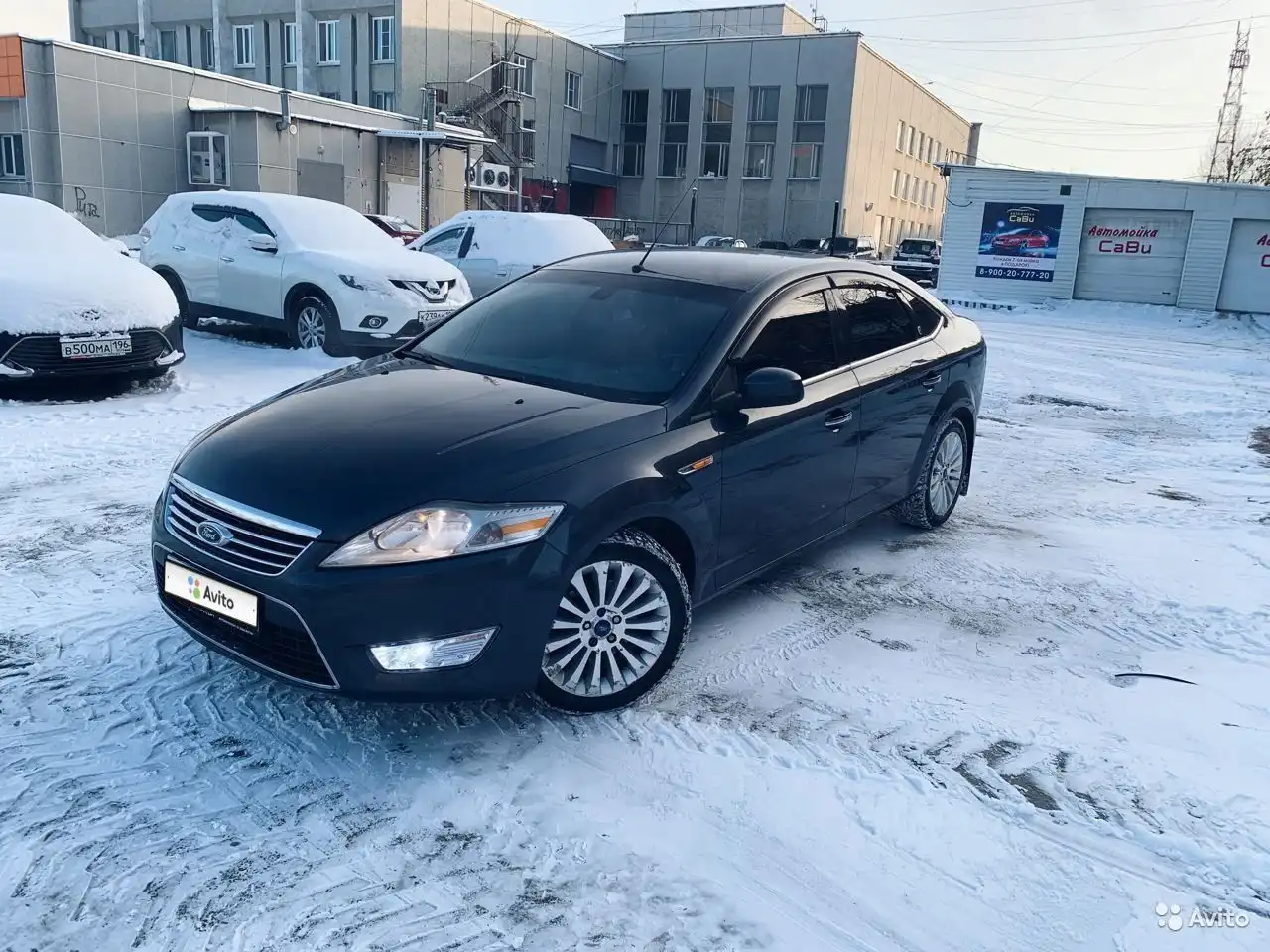 Фото автомобиля TOYOTA CAMRY, 2015 — госномер В500МА196. Цвет: ЧЕРНЫЙ