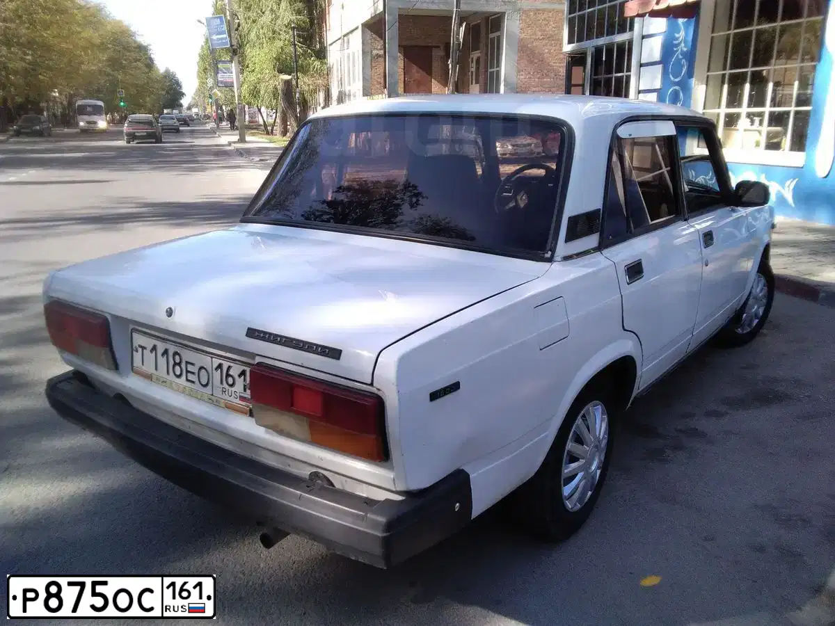 Фото автомобиля BMW SERIE 5, 2014 — госномер К555ОА13. Цвет: БЕЛЫЙ