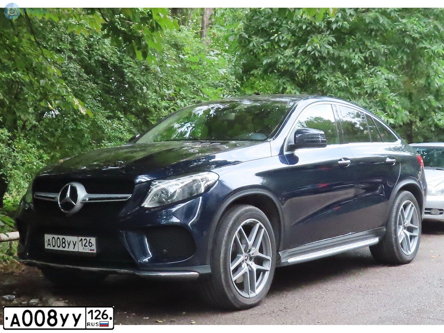 Фото автомобиля MERCEDES GLE-KLASSE, 2019 — госномер А008УУ126. Цвет: синий