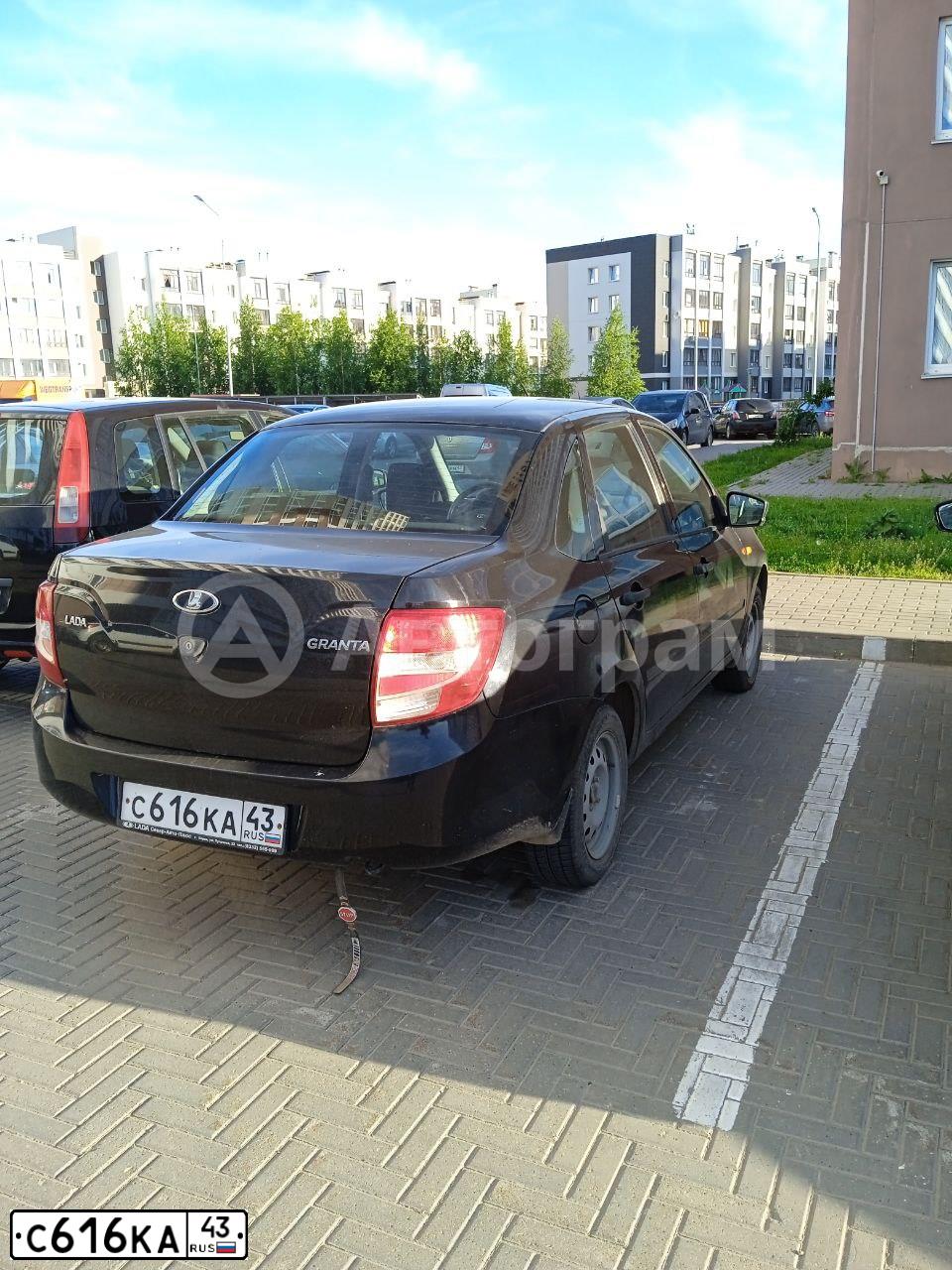 Фото автомобиля LADA 2190 GRANTA, 2014 — госномер С616КА43. Цвет: Сине-Черный
