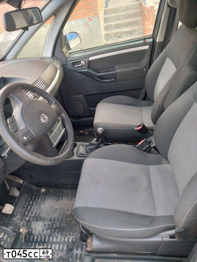 Фото автомобиля OPEL MERIVA, 2008 — госномер А143РМ150. Цвет: СЕРЫЙ
