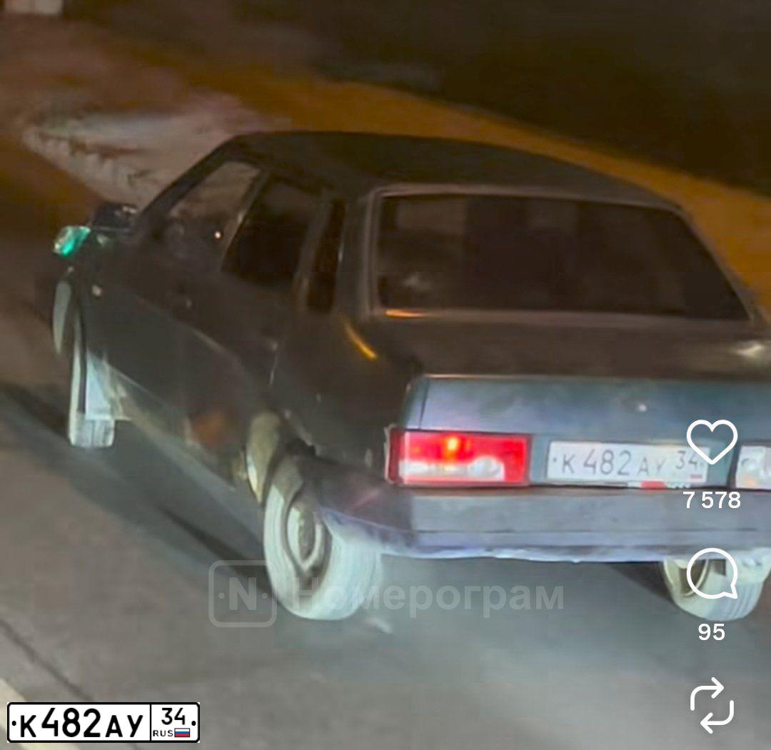 Фото автомобиля LADA 2109 SAMARA, 1998 — госномер К482АУ34. Цвет: ЗЕЛЕНЫЙ
