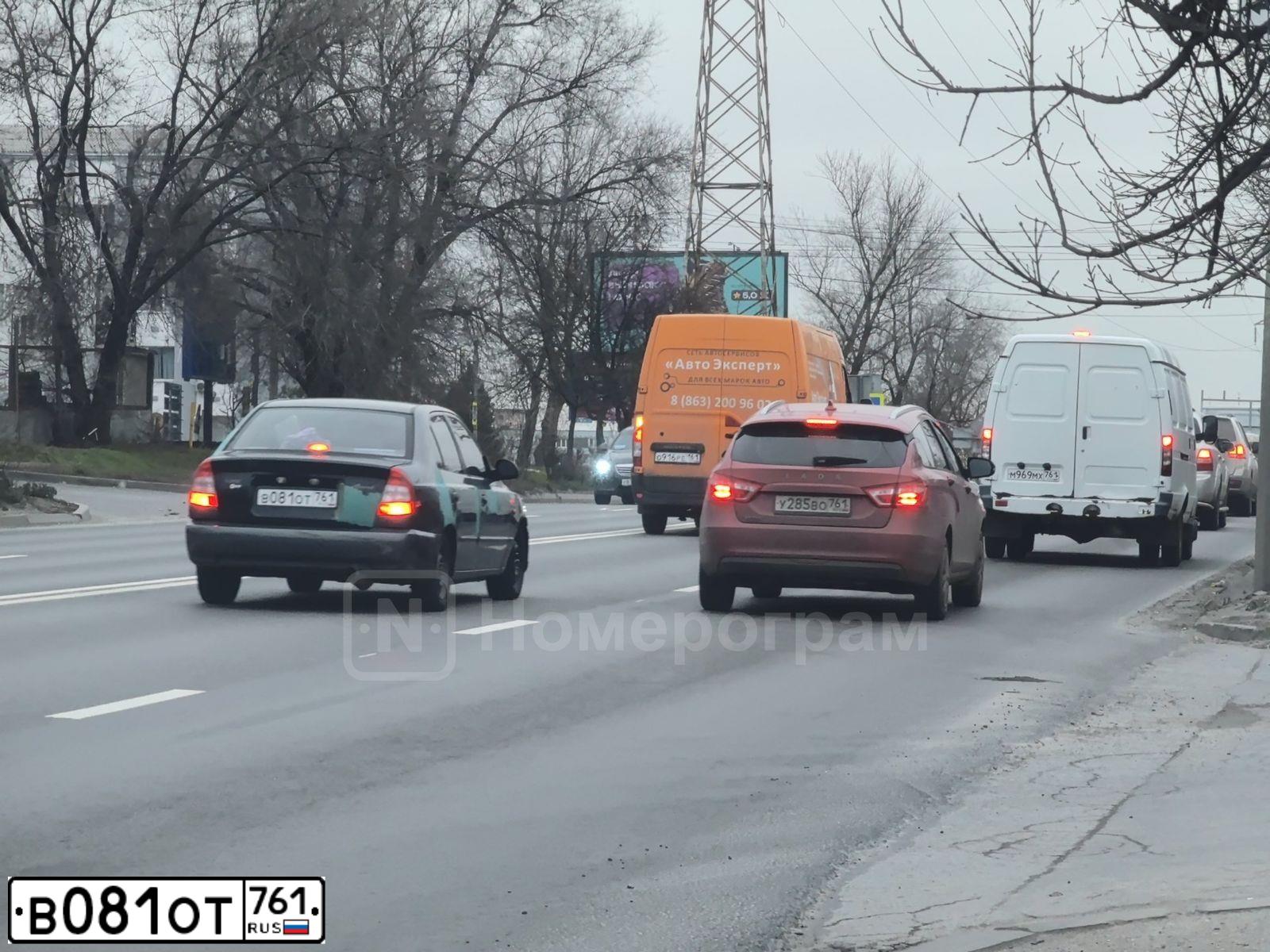 Фото автомобиля TAGAZ ACCENT, 2004 — госномер О165ЕЕ761. Цвет: СЕРЫЙ