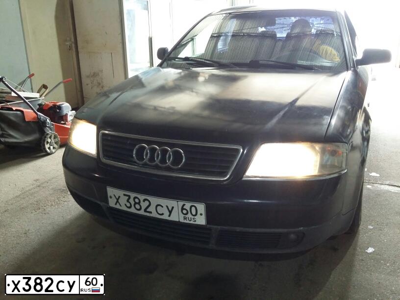 Фото автомобиля AUDI A6, 1997 — госномер Х382СУ60. Цвет: синий
