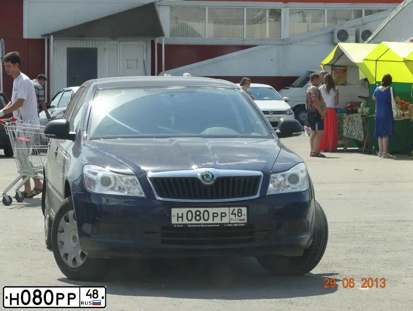 Фото автомобиля SKODA OCTAVIA, 2011 — госномер Н080РР48. Цвет: ТЕМНО-СИНИЙ