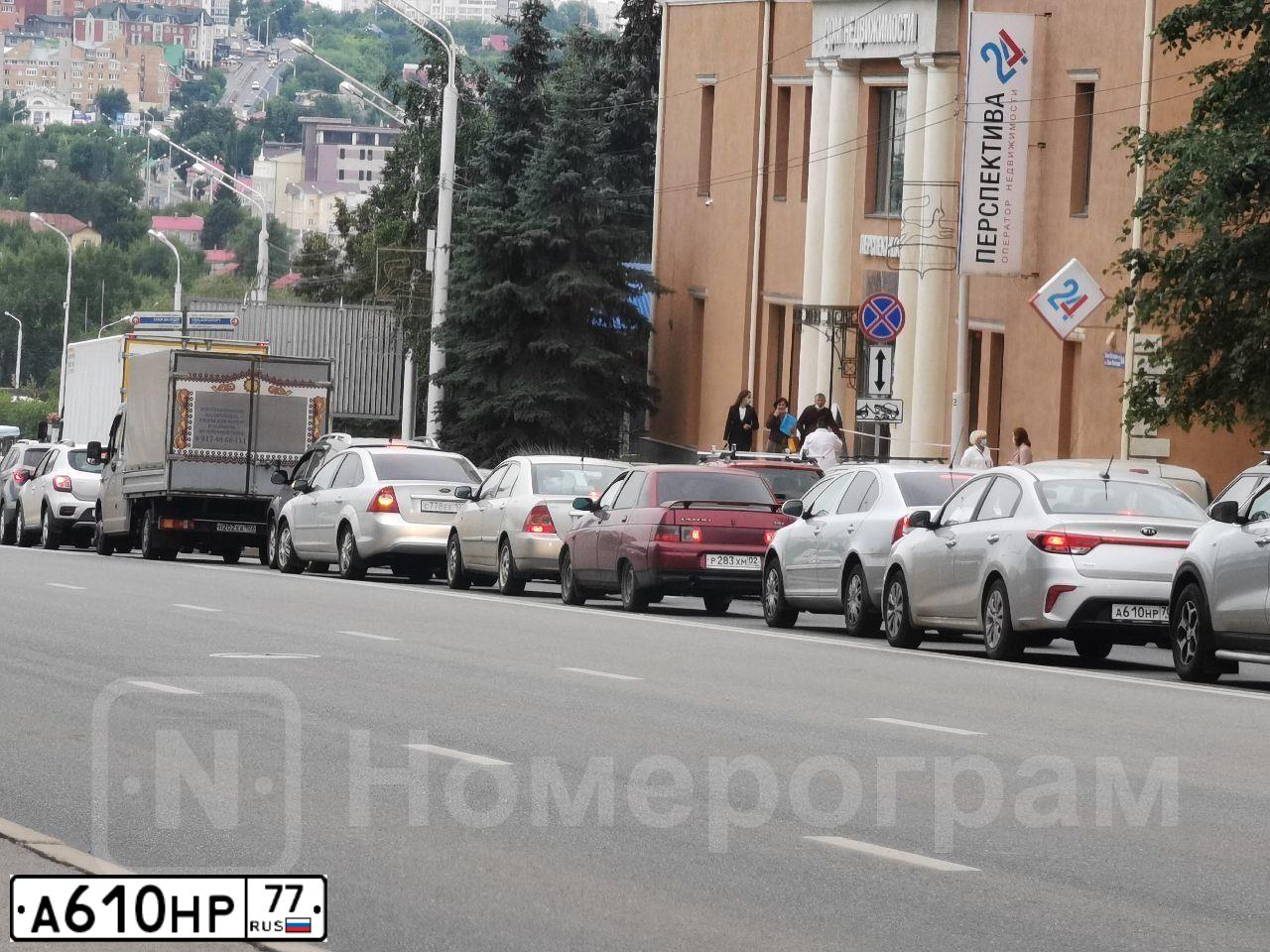 Фото автомобиля VOLKSWAGEN POLO, 2014 — госномер О410ТЕ68. Цвет: Белый