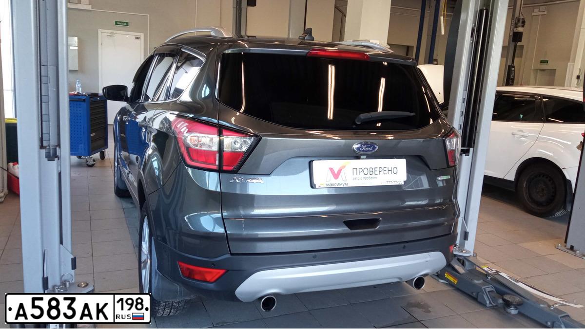 Фото автомобиля FORD KUGA, 2018 — госномер А583АК198. Цвет: СЕРЫЙ