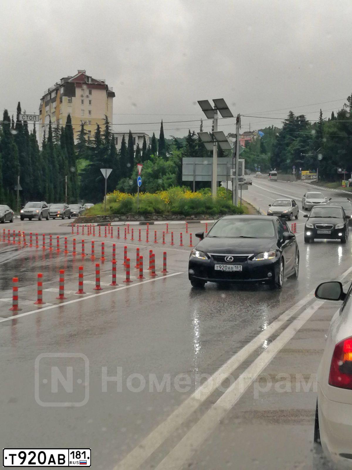 Фото автомобиля LEXUS CT, 2011 — госномер Т920АВ181