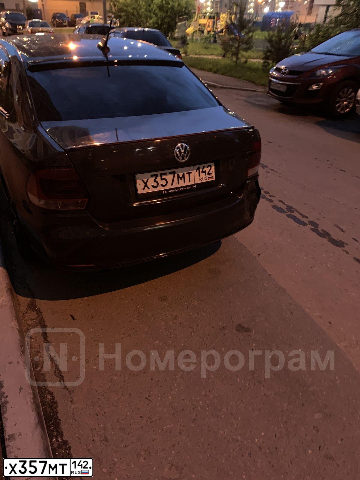 Фото автомобиля VOLKSWAGEN POLO, 2018 — госномер А571ВТ550