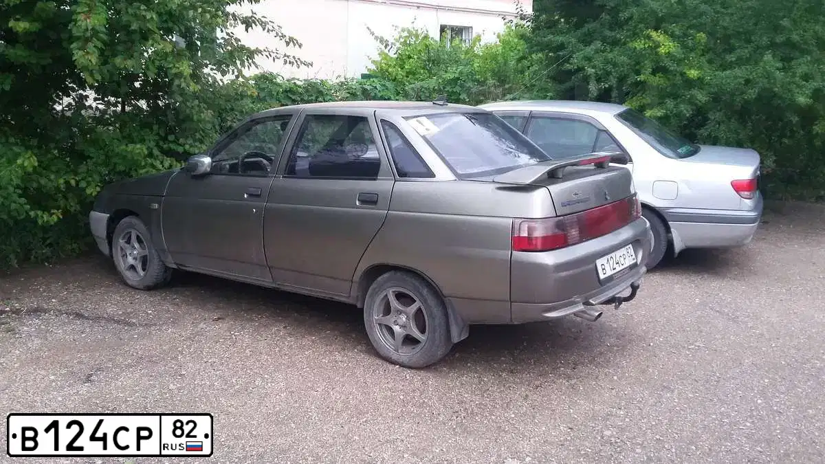 Фото автомобиля LADA 2110, 1999 — госномер Н709ВХ82