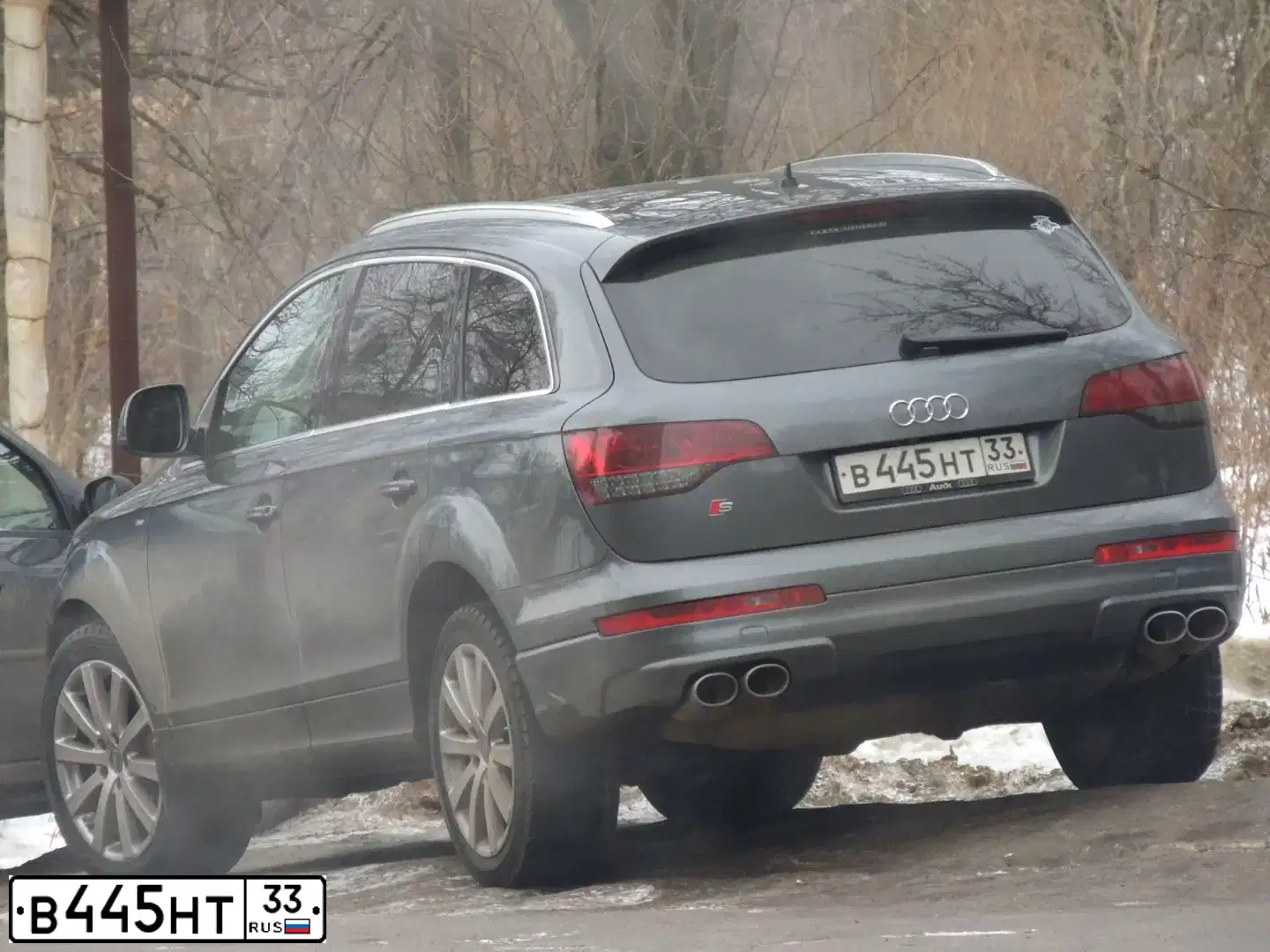 Фото автомобиля AUDI Q7, 2007 — госномер Р047ТН33. Цвет: СЕРЫЙ