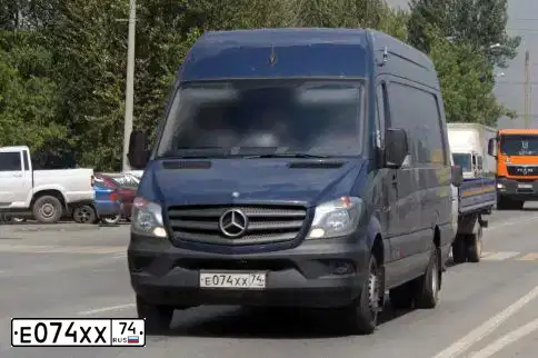 Фото автомобиля MERCEDES SPRINTER, 2013 — госномер Е074ХХ74. Цвет: БЕЛЫЙ