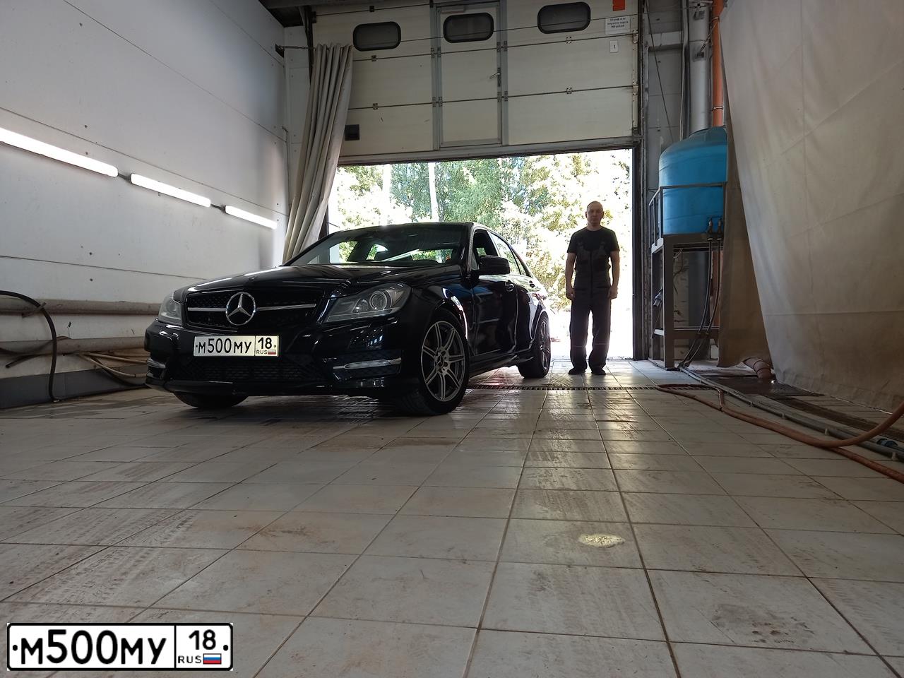 Фото автомобиля MERCEDES C-KLASSE, 2013 — госномер С053ХР716. Цвет: ЧЕРНЫЙ