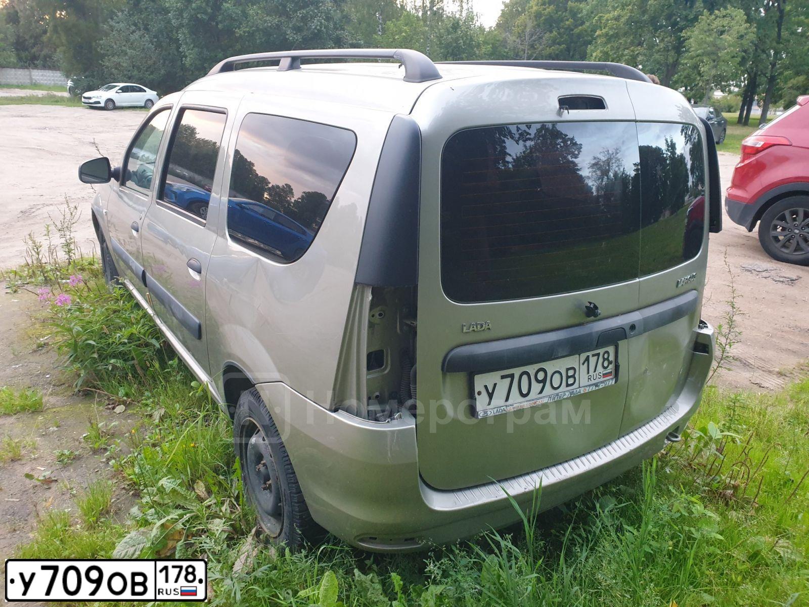 Фото автомобиля LADA LARGUS, 2016 — госномер У709ОВ178. Цвет: СЕРО-БЕЖЕВЫЙ
