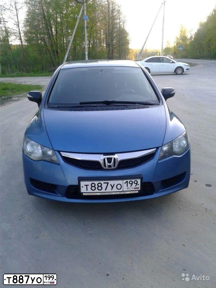 Фото автомобиля HONDA CIVIC, 2009 — госномер Т887УО199. Цвет: СВЕТЛО-СИНИЙ