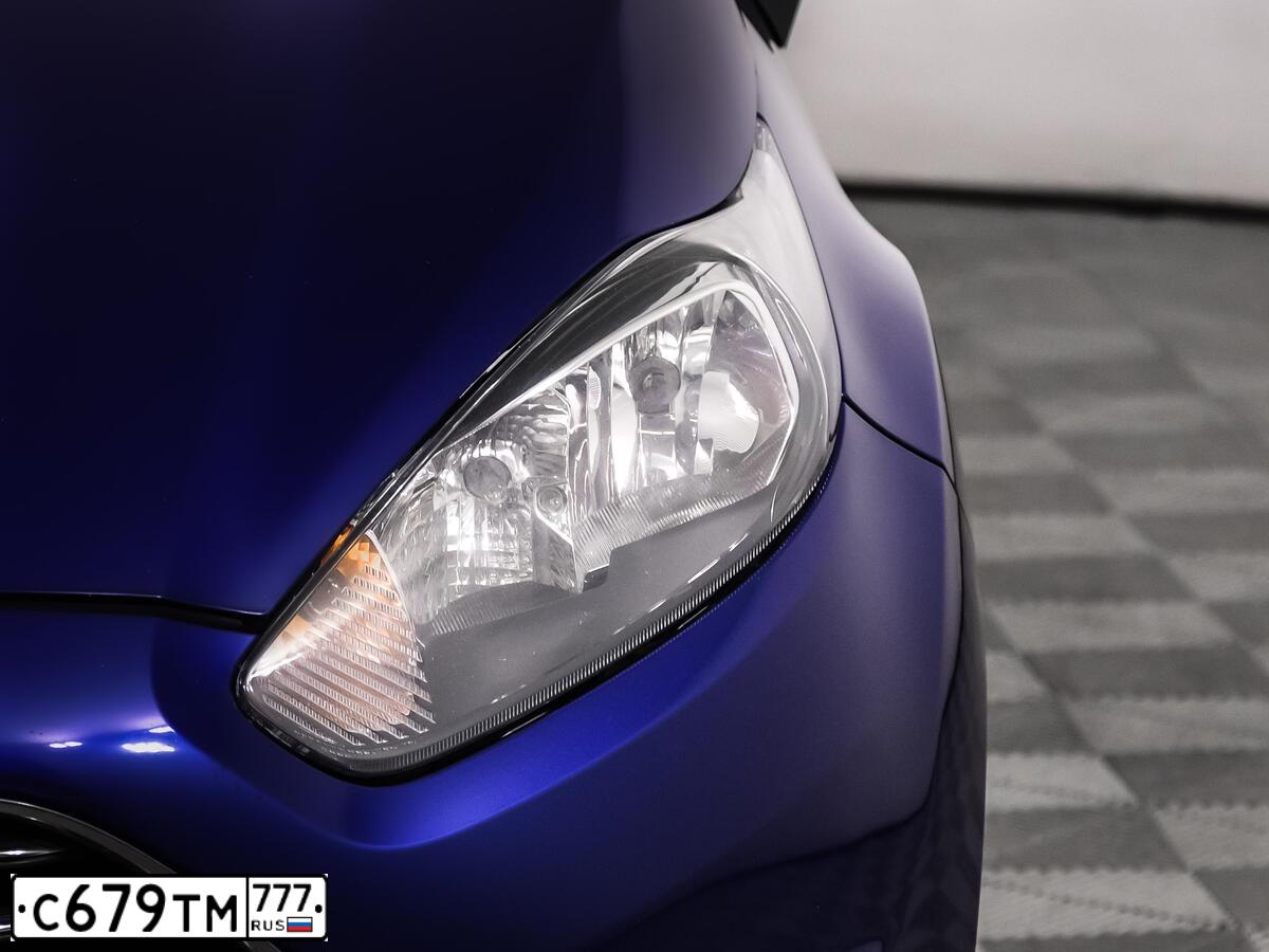 Фото автомобиля FORD FIESTA  ASPIRE, 2015 — госномер Т012СА797. Цвет: синий