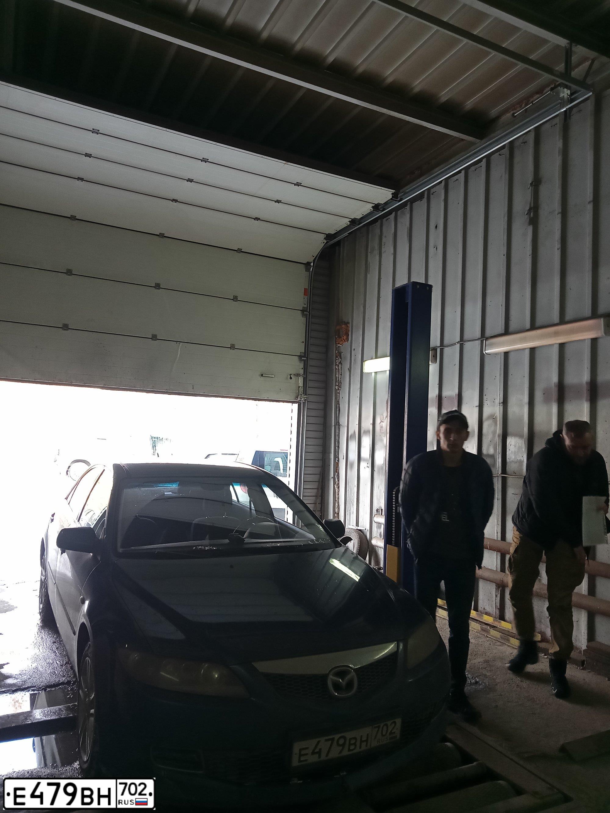 Фото автомобиля MAZDA 6, 2006 — госномер Е479ВН702. Цвет: сине-зеленый