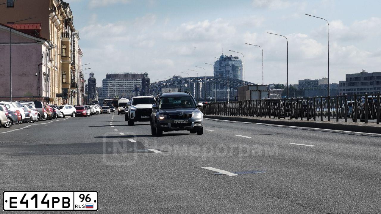 Фото автомобиля LADA 2110, 2007 — госномер М313СА116. Цвет: средний серо-зеленый металлик
