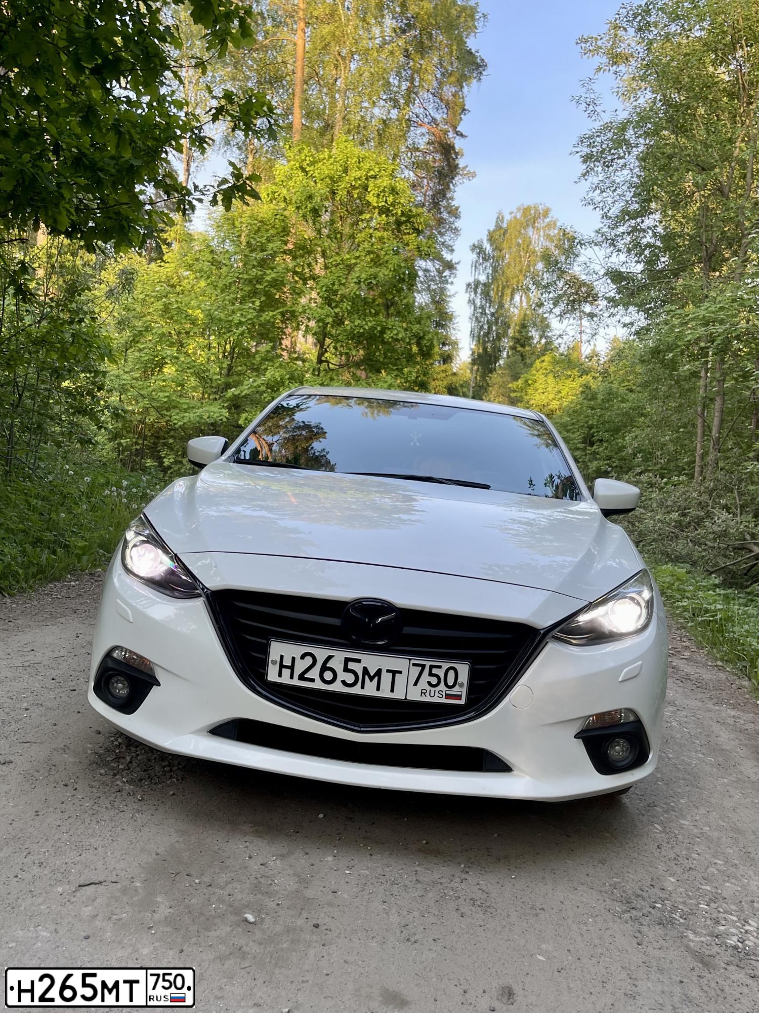 Фото автомобиля MAZDA 3, 2015 — госномер Н265МТ750. Цвет: Белый