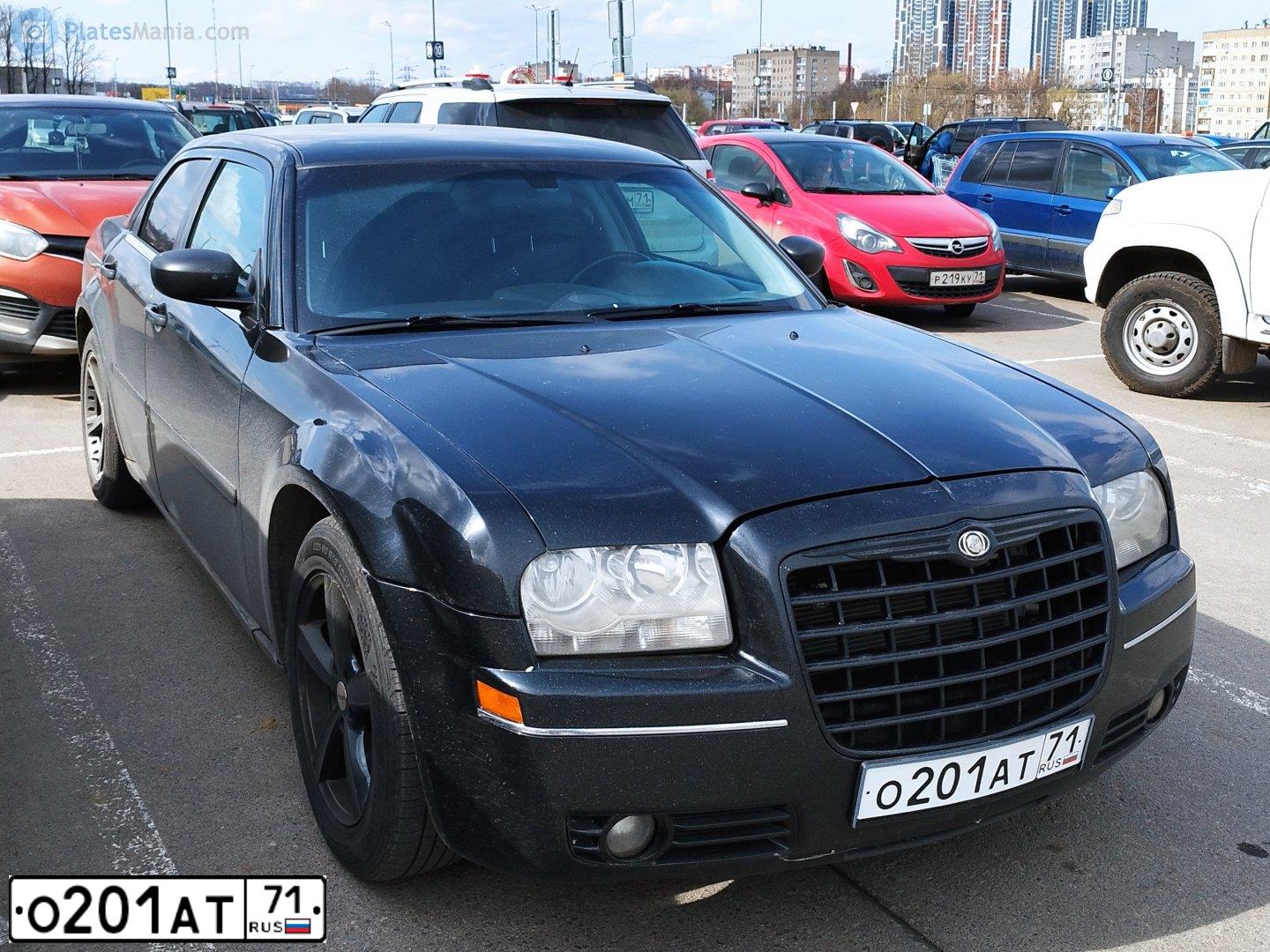 Фото автомобиля CHRYSLER 300 C, 2004 — госномер С382ВМ62. Цвет: ЧЕРНЫЙ