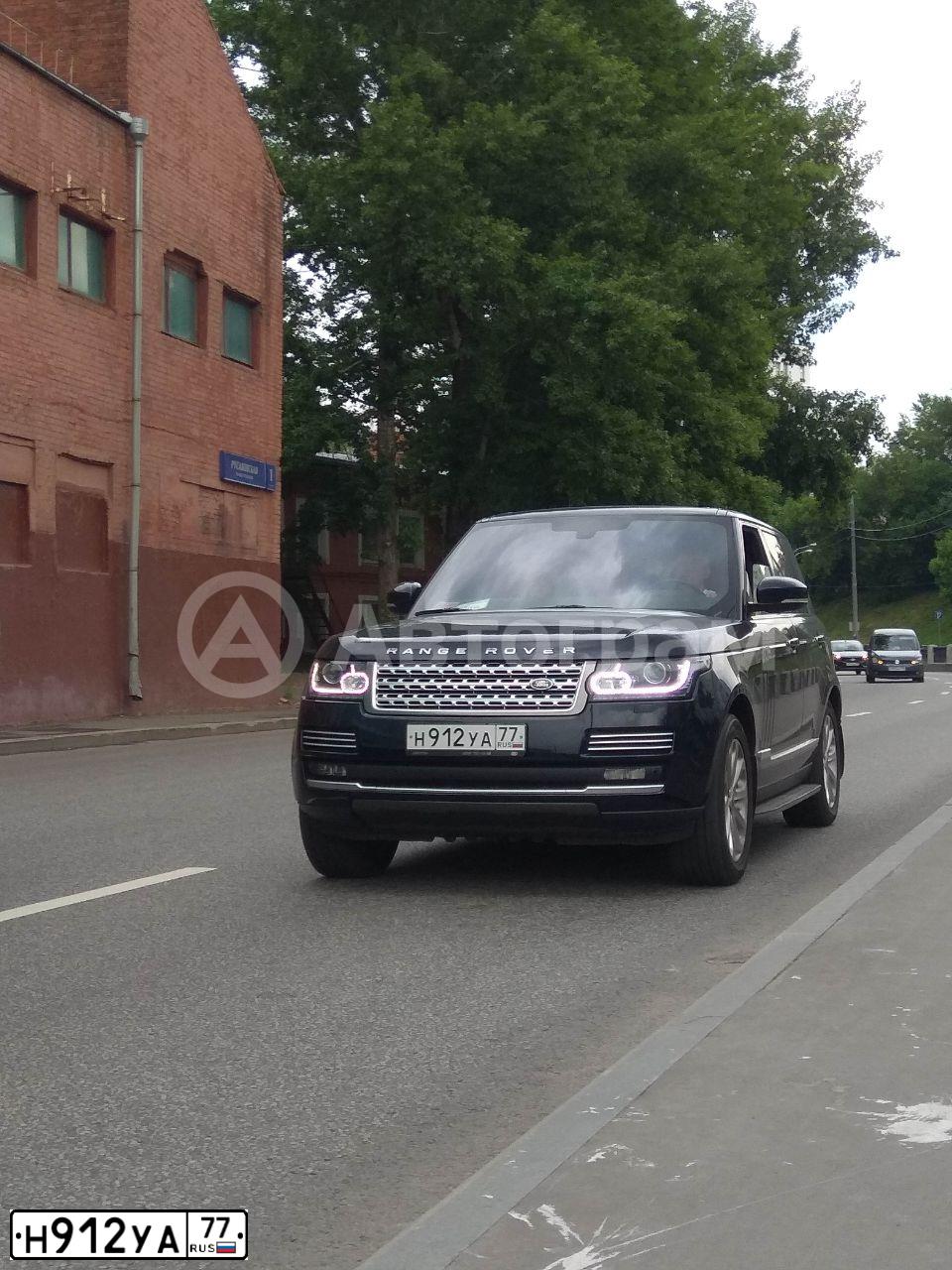 Фото автомобиля LANDROVER RANGE ROVER, 2013 — госномер Н912УА77. Цвет: ЧЕРНЫЙ