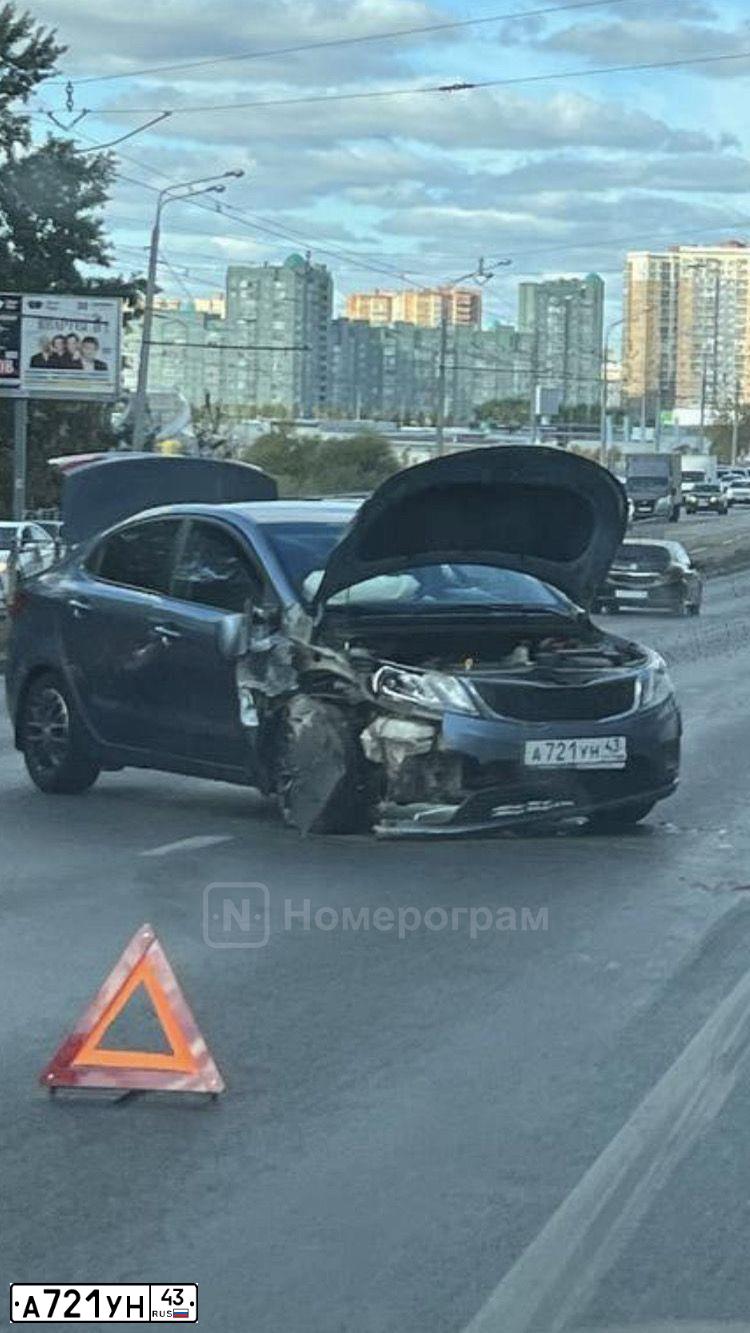 Фото автомобиля KIA RIO, 2013 — госномер С632ТК43. Цвет: голубой