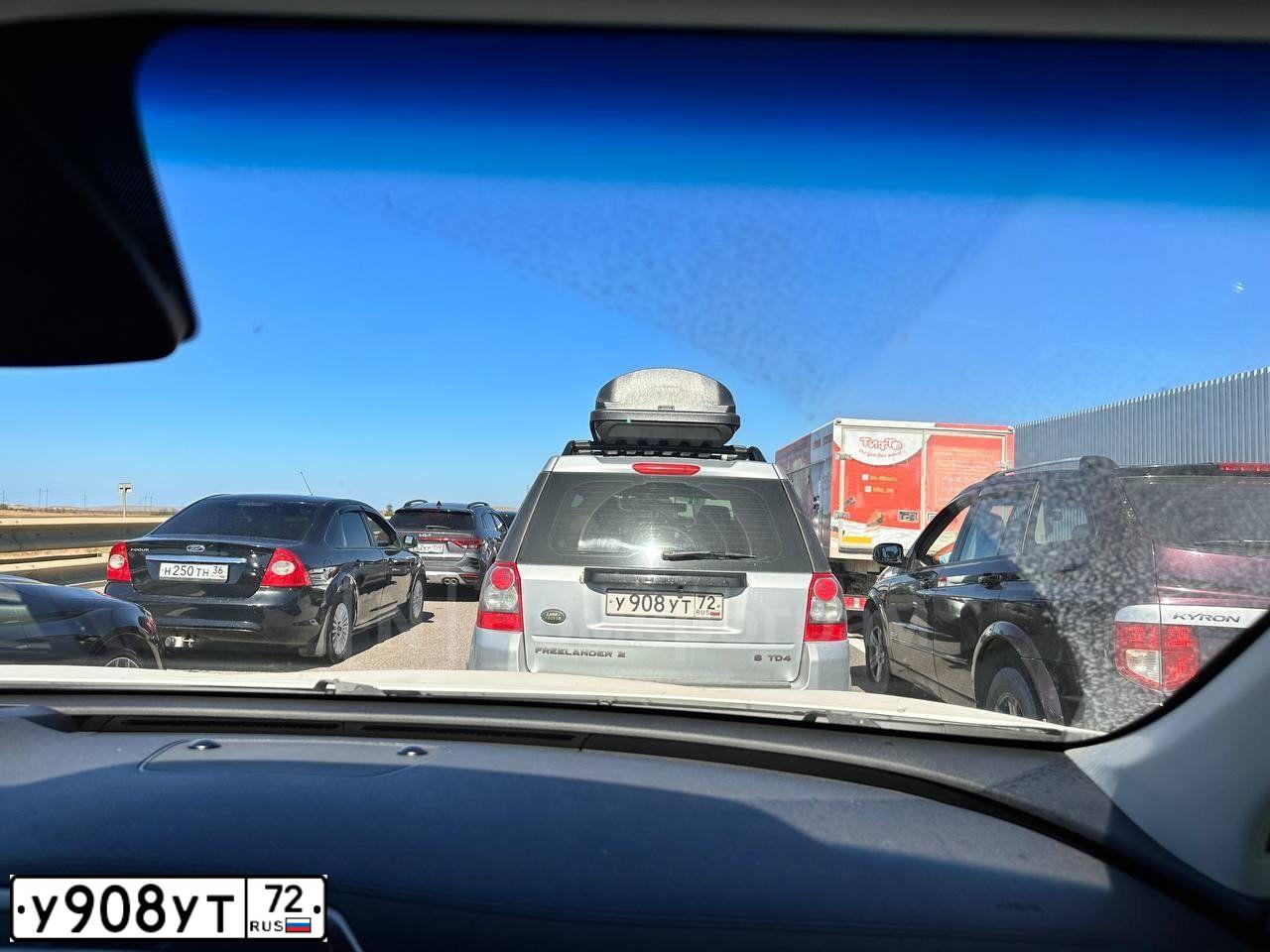Фото автомобиля LANDROVER FREELANDER, 2009 — госномер У908УТ72. Цвет: СЕРЕБРИСТЫЙ