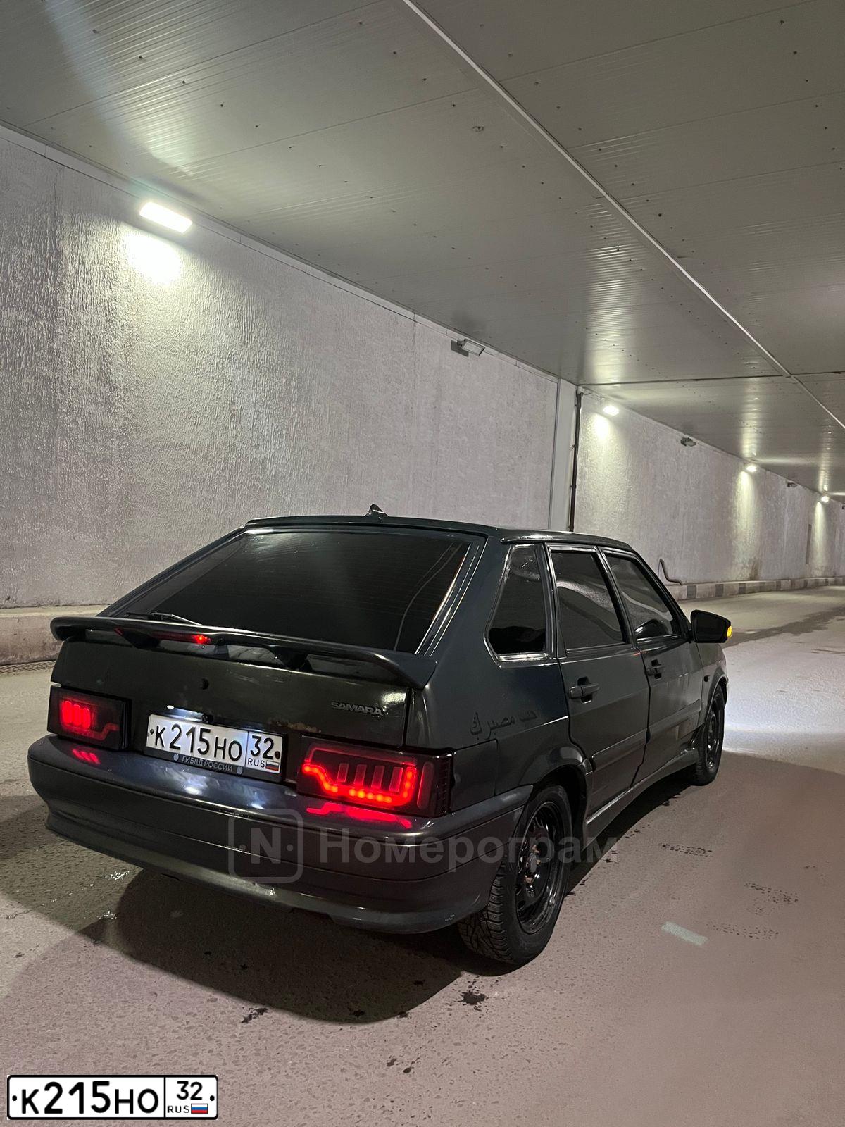 Фото автомобиля LADA 2114 SAMARA, 2003 — госномер Х050ОЕ90. Цвет: ЗОЛОТИСТО ТЕМНО ЗЕЛЕНЫЙ