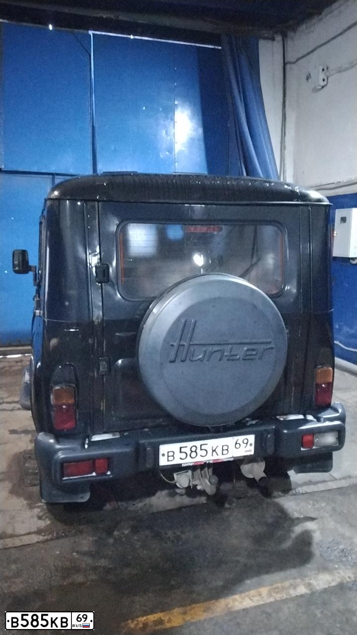 Фото автомобиля UAZ 3151 / HUNTER, 2005 — госномер В585КВ69. Цвет: АВАНТЮРИН МЕТАЛЛИК
