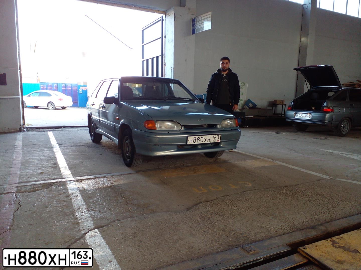 Фото автомобиля LADA 2114, 2004 — госномер М460АН164. Цвет: ЗОЛОТИСТО СЕРЫЙ