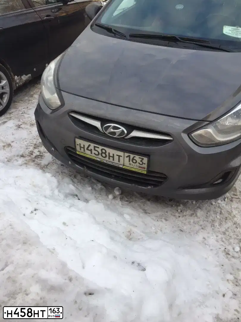Фото автомобиля HYUNDAI SOLARIS, 2011 — госномер Н458НТ163. Цвет: СЕРО-ЧЕРНЫЙ