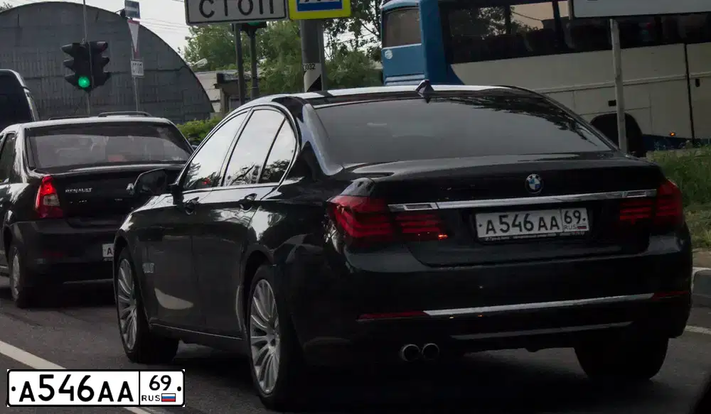 Фото автомобиля BMW 730D, 2013 — госномер Р177ТУ790