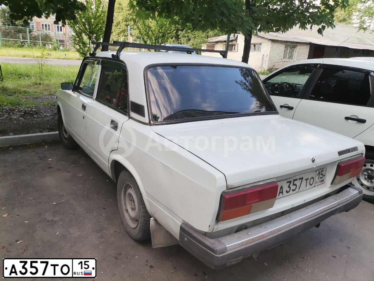 Фото автомобиля LADA 2107, 2008 — госномер А357ТО15. Цвет: ЯРКО-БЕЛЫЙ